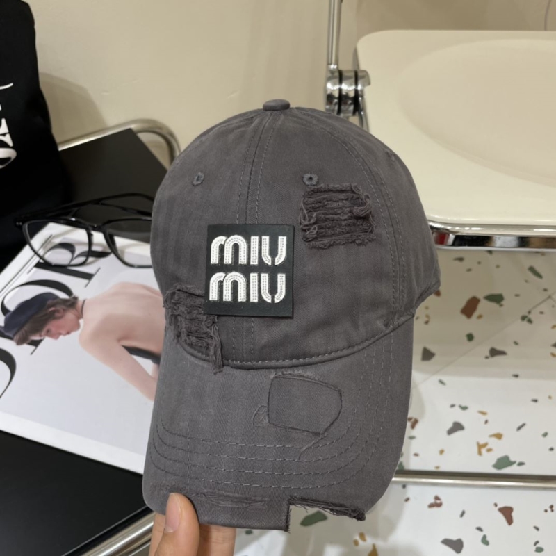 MIUMIU